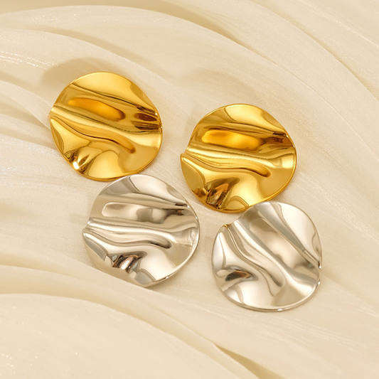 Circle-Inspired Wave Earrings in Gold Plated Stainless Steel