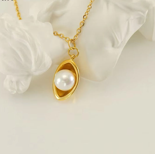 18K Gold-Plated Stainless Steel Necklace with Gold and Pearl Pendant