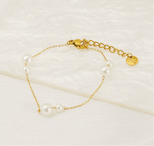 Simple Pearl Strand Bracelet in 18k Gold-Plated Stainless Steel
