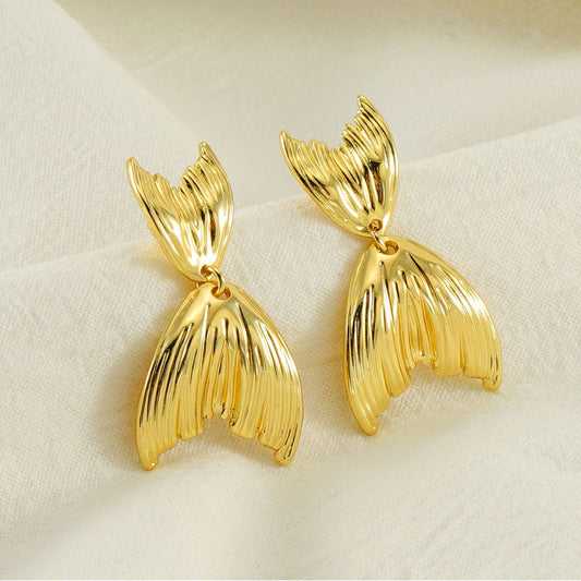 Elegant Ocean Tail-Inspired Earrings in 18k Gold-Plated Stainless Steel