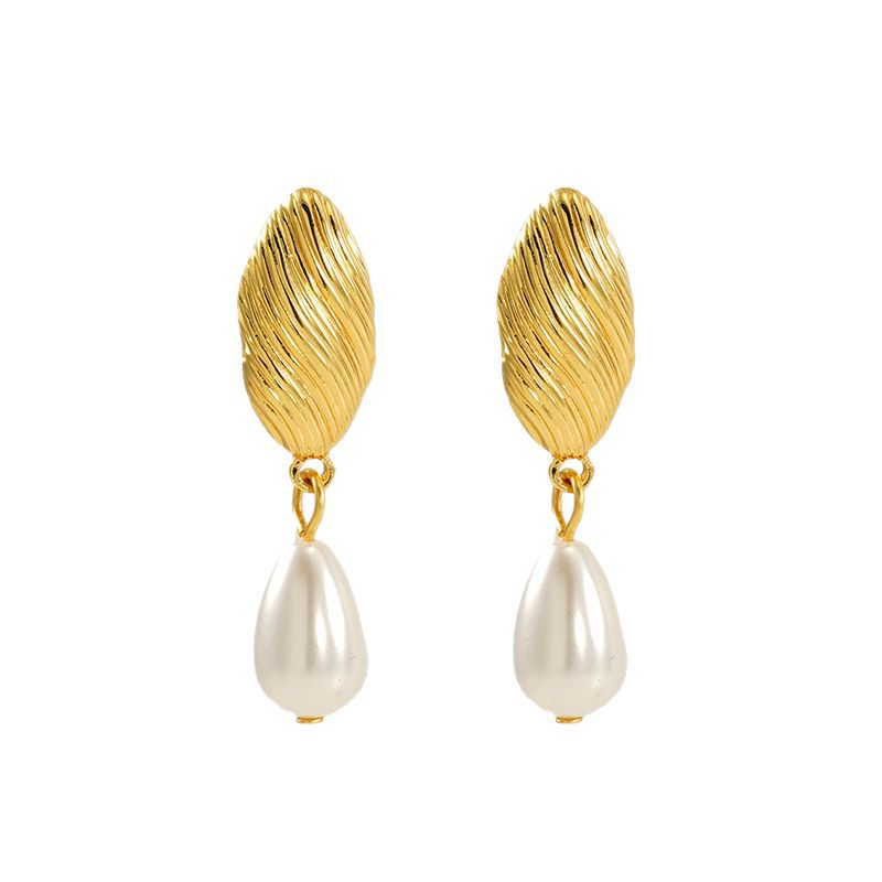 Pearl Drop Stud Earrings in 18k Gold-Plated Stainless Steel