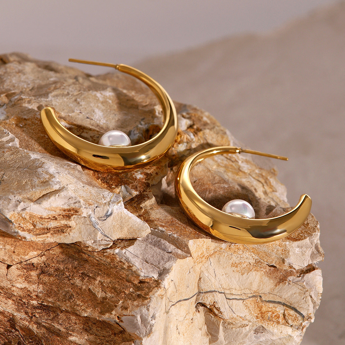 Unique Sculpted Pearl Hoop Earrings 18K Gold Plated Stainless Steel